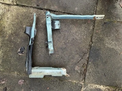 Volkswagen Transporter T4 Long Nose Headlight Surround Bracket Supports VW Green — 第 1/2 张图片