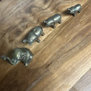 Four Small Brass Elephants - Mama and 3 babies - Picture 1 of 9