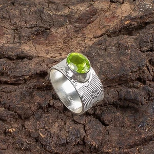 Peridot Gemstone 925 Sterling Silver Ring Handmade Jewelry Ring Gift For Love - Picture 1 of 3