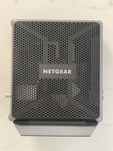 NETGEAR Nighthawk Dual Band AC1900 Cable Modem Router - Black model c7000v2 - Picture 1 of 4