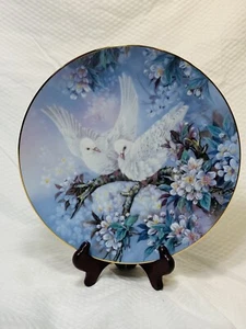 The Doves In Original Box 2nd Issue On Wings of Snow Lena Liu W/COA - Picture 1 of 4