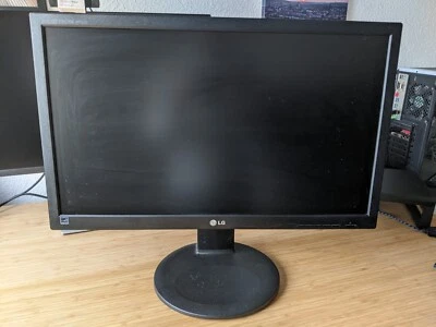 LG IPS231P-BN 58 cm (23 Zoll) 16:9 LCD Monitor - Schwarz | Office-Monitor - Bild 1 von 4