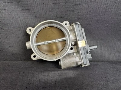 GMC Tahoe Throttle Body 5.3L V8 12617792 OEM 2015-2019 Chevrolet GM - Image 1 of 4