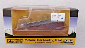 Graham Farish SceneCraft 42-0092 N Gauge Motorail Car Loading Point NEW - Picture 1 of 3