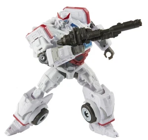 82 Ratchet Deluxe Class | Transformers Studio Series | Transformers: Bumblebee - Picture 1 of 10