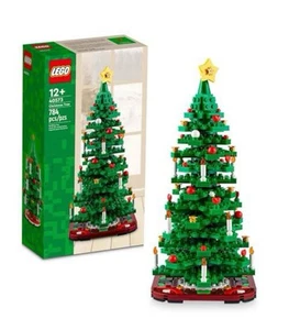 LEGO 2 in 1 Holiday Christmas Tree Set 40573, 784Piece Seasonal Brand New Sealed - Picture 1 of 6