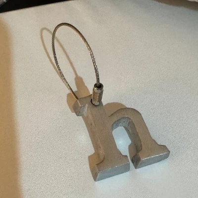 Metal H Initial Letter Keychain Cable Wire Loop Silver Tone Charm Fob - Image 1 of 4