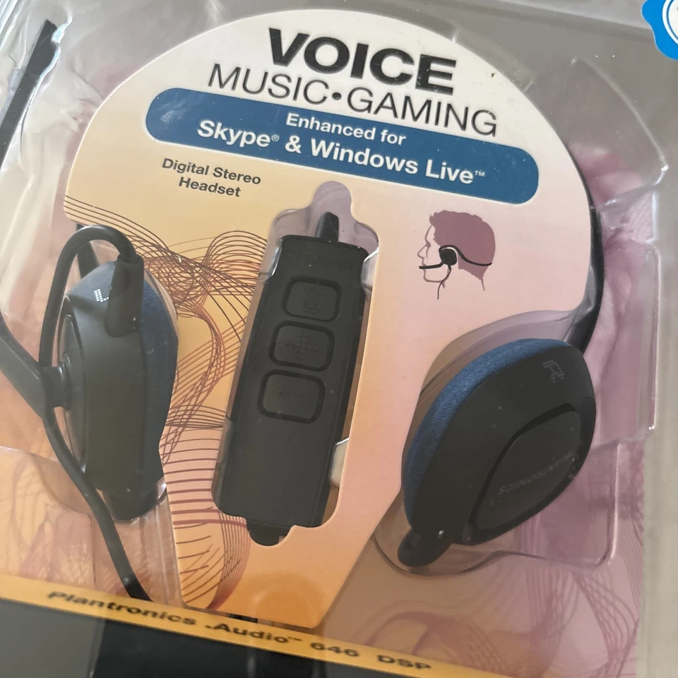 Plantronics Voice 646 Audio DSP Stereo USB Headset  Headband Music Gaming New - Image 1 of 4