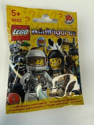 LEGO Series 1 Collectible Minifigures 8683 - Spaceman (SEALED new mint) rare - Image 1 of 2