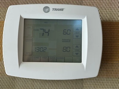 TRANE TB82220U Programmable Touchscreen Thermostat TH8320U1040 - Image 1 of 4