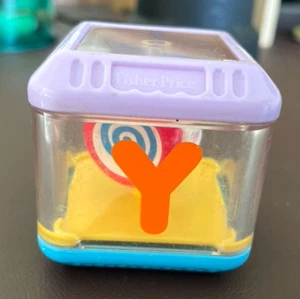 Fisher Price Alphabet Letter Y Peek A Boo Block YoYo - Picture 1 of 1