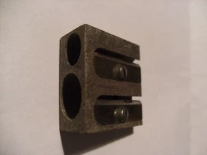 alter Bleistiftspitzer Metall - doppelter Durchmesser - Bild 1 von 4