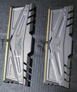 TeamGroup 32 GB DDR4 3200 CL16 Memory RAM T-Force DarkZ (Gray) 2x16 GB - Picture 1 of 2
