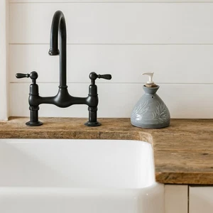 Hand Thrown Studio Pottery Stoneweare Soap Dispenser - Bild 1 von 6