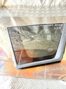 MITSUBISHI OUTLANDER 2008 LEFT REAR WINDOW DROP GLASS/ NSR - Picture 1 of 9