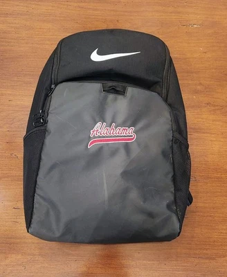 Mochila Nike universitaria emitida por el equipo Alabama Crimson Tide de la NCAA Foto 1 de 4