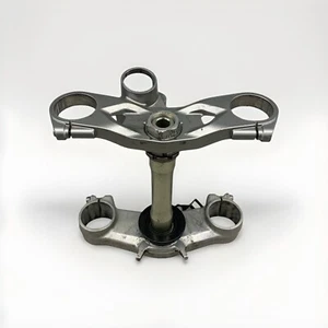 2005-2006 KAWASAKI NINJA ZX6R 636 TRIPLE TREE CLAMPS FORK BRACKET OEM 2005 - Picture 1 of 16