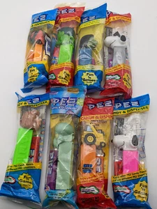 Menge 8 neue PEZ SÜSSIGKEITENSPENDER - mehrere beliebte Figuren - kostenloser Versand - Bild 1 von 9