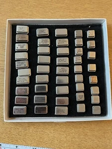 Confezione Mista Dil 14/Dil 8 Cristalli Oscillatori 44 Valori Diversi K11A - Foto 1 di 1