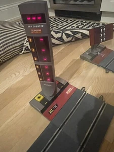 SCX Digital Slot Car Lap Counter Tower 123 with 456 Expansion for 6 total Cars - Bild 1 von 17