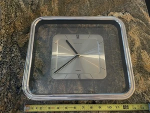 HEIRLOOM QUARTZ WALL CLOCK 666AS Made In Taiwan - Picture 1 of 5