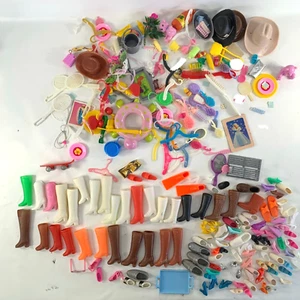 Vintage Barbie Lot Accessories Shoes Heels Hats Unbranded Lot of 245 pieces - Picture 1 of 24