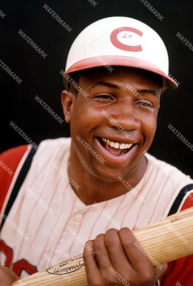 GU257 Frank Robinson Cincinnati Reds 8x10 11x14 16x24 Photo - Image 1 of 1