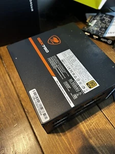 cougar 750w 80 plus gold power supply - Bild 1 von 3