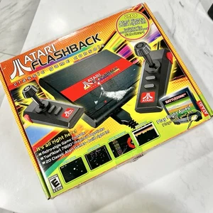 Consola de juegos clásica Atari Flashback Mini 7800 de colección en caja 2 joysticks probados - Imagen 1 de 4