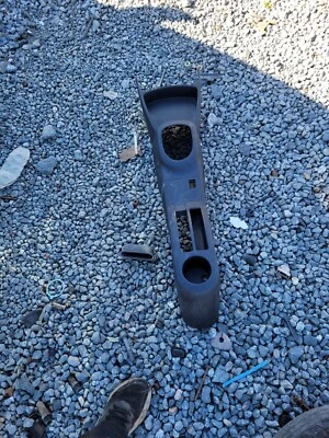 Toyota Yaris 2007-2011 consola central manual cambio bisel conjunto usado  Foto 1 de 4