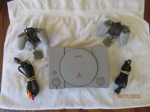 playstation 1 console with 2 controllers - Picture 1 of 5