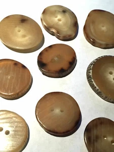 Genuine Buffalo Horn Flat Buttons 30mm - 2 Holes - Light Brown Duffle Coat Craft - Picture 1 of 1