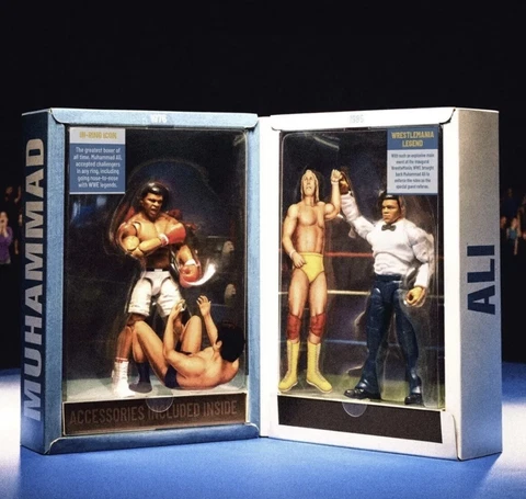 SDCC 2023 MATTEL EXCLUSIVE WWE ULTIMATE EDITION MUHAMMAD ALI ACTION FIGURE SET Cover