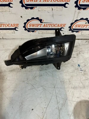 VOLKSWAGEN GOLF MK7 SE O/S FRONT RIGHT FOG LIGHT UNIT GENUINE 2012 - 2020 - Image 1 of 4