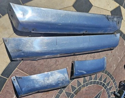 1964 1965 Lincoln Continental para-lamas inferiores e acabamentos de quartos inferiores - Imagem 1 de 3