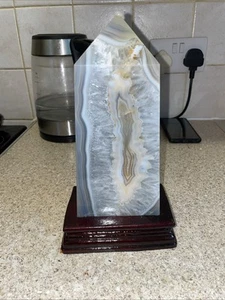 2.5kg Agate Statement Tower With Stand - Picture 1 of 6