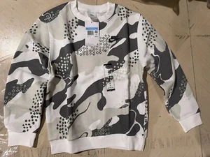 Nike Sportswear Big Kids' Boy's Pullover Club Fleece Crew Sweatshirt Size M - Picture 1 of 3