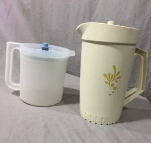Vintage Tupperware Set 2 Kanne beige Mandel Design #800-1 & 1575-8 - Bild 1 von 3