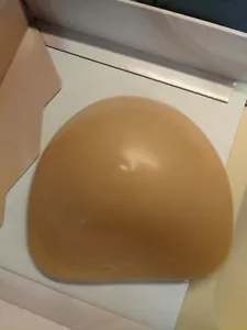 1 Stück Silikon Brust konkave Form Mastektomie Prothese Dreieck gefälschte Boob - Bild 1 von 4