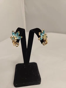 Vintage Coro Blue Aqua And Clear Rhinestone Screw Back Earrings - Picture 1 of 12