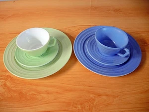 JUEGO DE TAZA, PLATILLO Y PLATO DE 9" AZEL ATLAS VERDE Y AZUL - TONO MODERNO - Imagen 1 de 8
