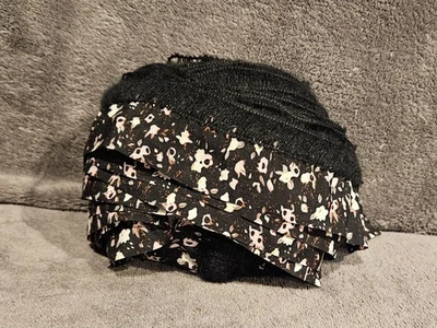 Пряжа Loops & Threads Florence с оборками черная цветочная лот из 1 - Изображение 1 из 2