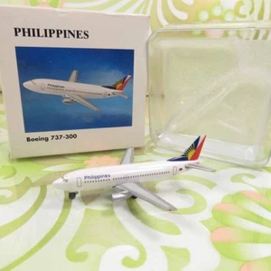 HERPA 500333 -1:500 - PHILIPPINES Boeing 737-300 -OVP- #K11271 - Picture 1 of 7