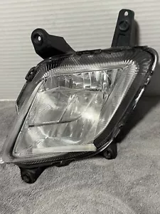 OEM KIA Sportage 2014-2016 left side fog lamp assembly - Picture 1 of 5