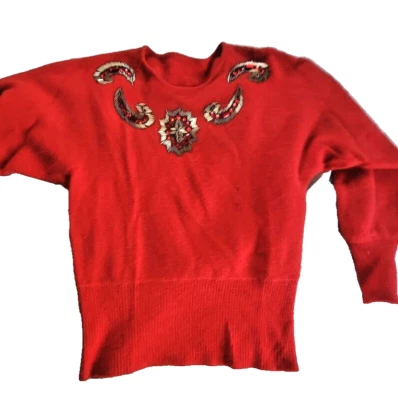 Suéter navideño adornado de lana de cordero y angora talla 38" pecho x 24" largo Foto 1 de 4