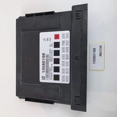 2010-2012 Chevrolet Equinox Body Control Module (BCM) 13580198 - Image 1 of 4