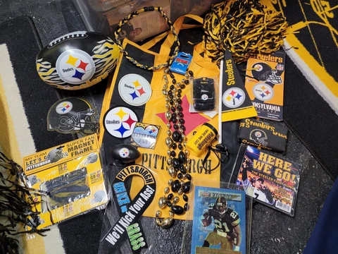 20pc Huge Pittsburgh Steelers collectibles memorabilia lot Bag,ball,magnets,cd Cover