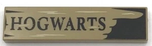 Lego New Dark Tan Tile 1 x 4 w/ Black HOGWARTS Sign Tan Wood Grain Part - Picture 1 of 1