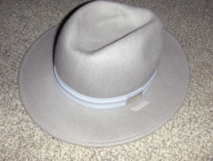 Cappello da sole VINCE CAMUTO 100% lana grigio argento fascia Panama taglia unica - Foto 1 di 3