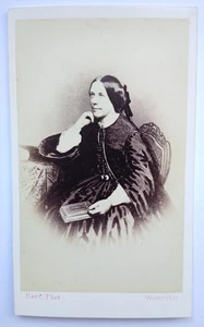 CDV Lady Holding Book by Earl, Worcester - Picture 1 of 2
